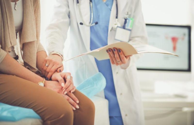 Когда нужно идти к гинекологу: симптомы, которые нельзя игнорировать